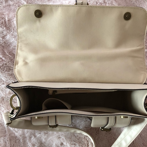 Hibou Messenger Bag - Picture 4 of 6